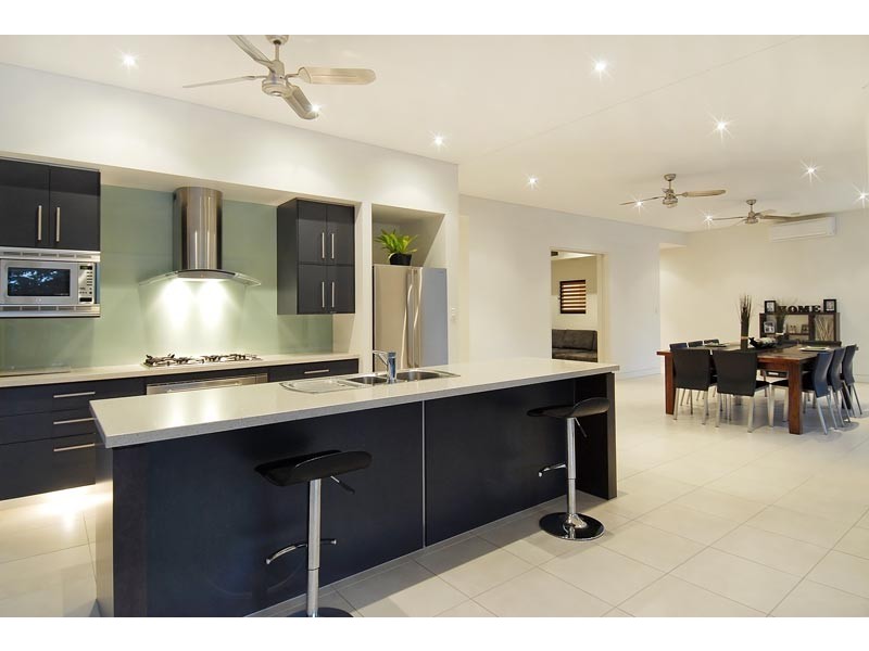 Clifton Beach QLD 4879