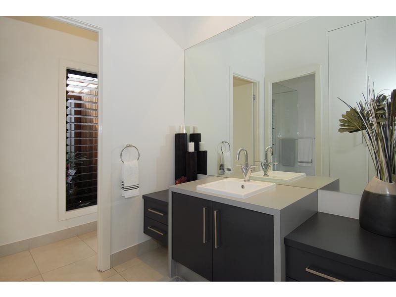 Clifton Beach QLD 4879