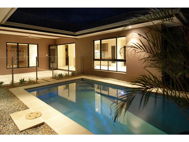 3 Greenvale Close, Smithfield QLD 4878