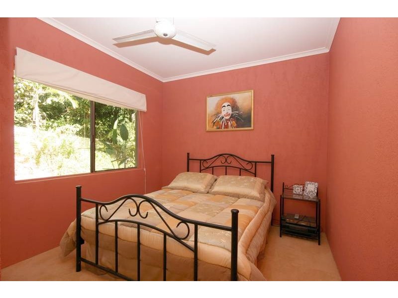 13 Lydia Street, Smithfield QLD 4878