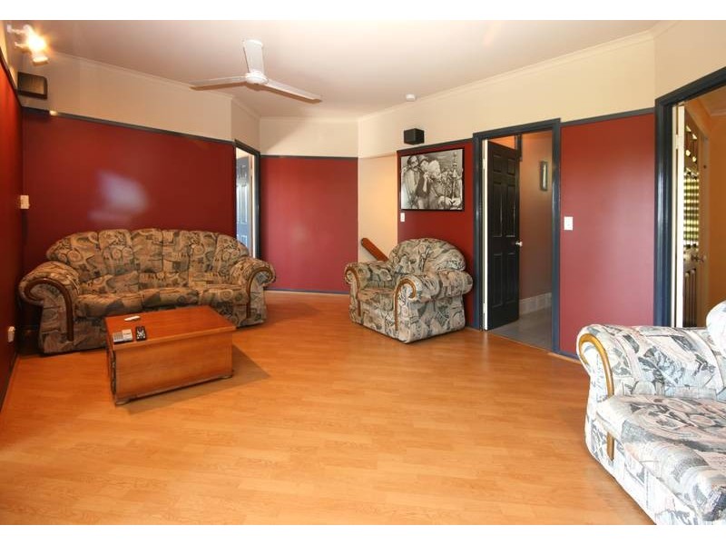 13 Lydia Street, Smithfield QLD 4878