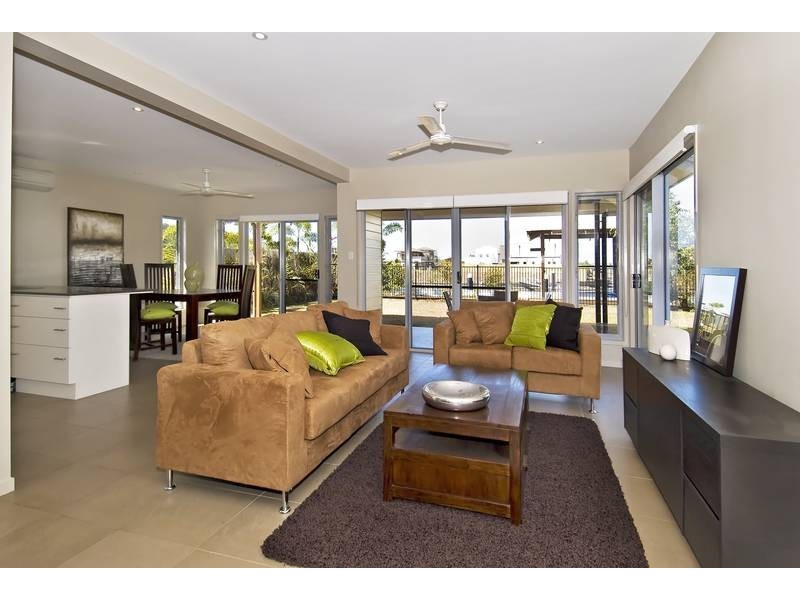 101 Harbour Drive, Trinity Park QLD 4879