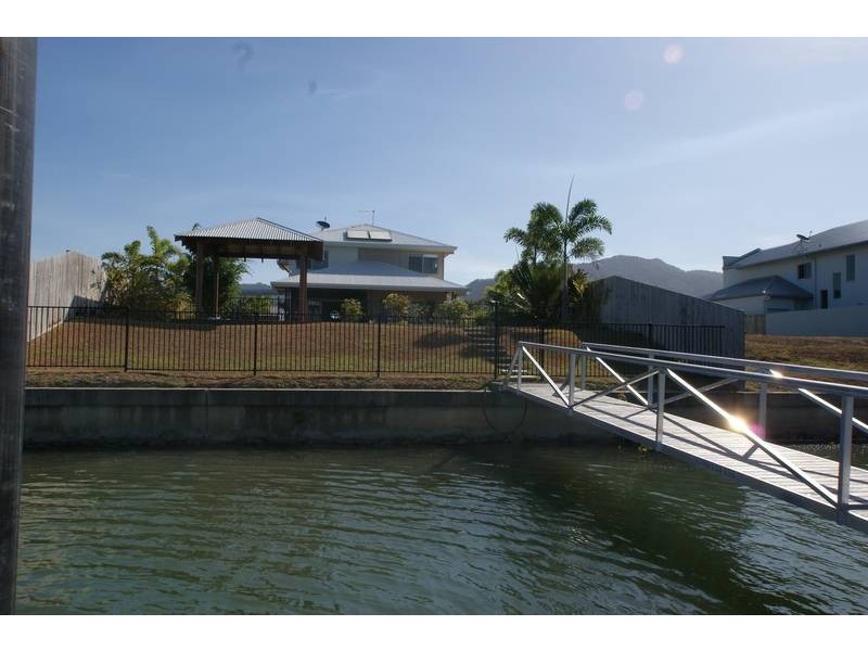 101 Harbour Drive, Trinity Park QLD 4879