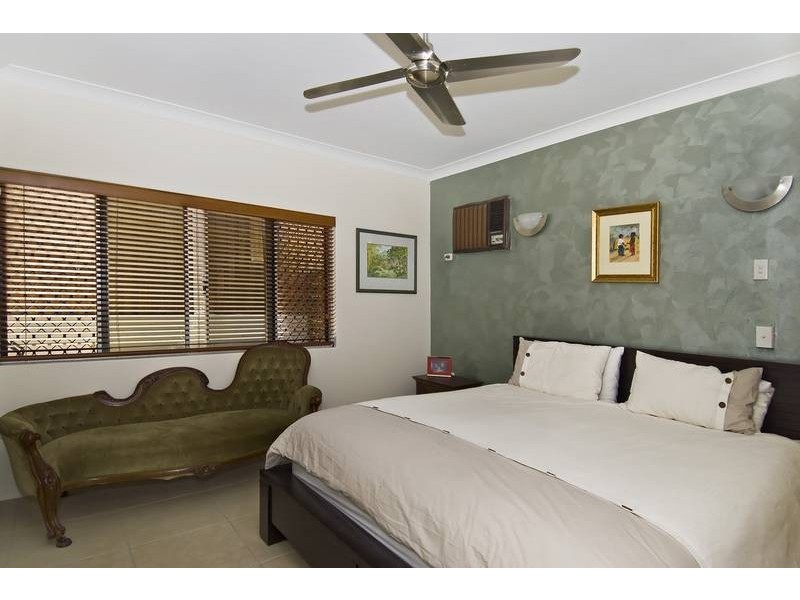16 Trinidad Close, Trinity Beach QLD 4879