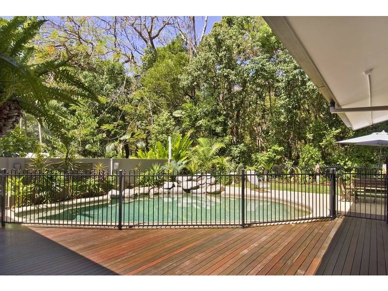 16 Trinidad Close, Trinity Beach QLD 4879