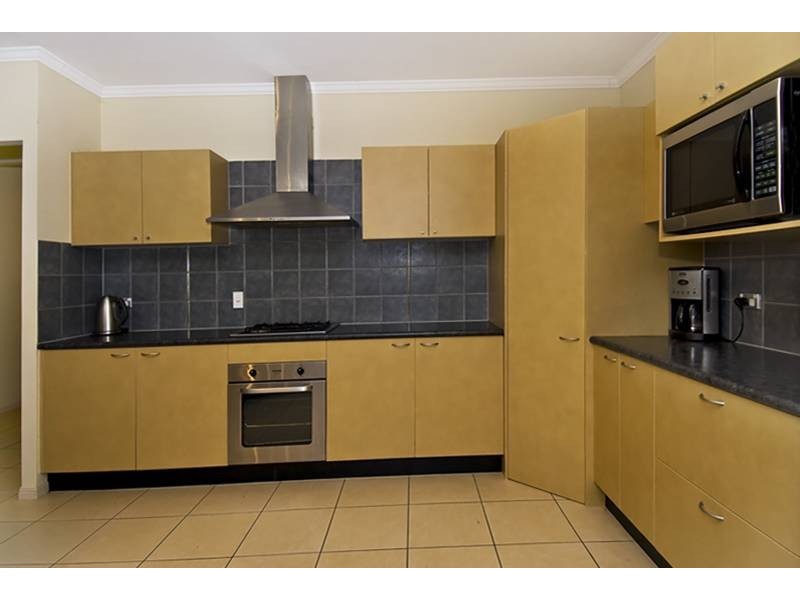 22 Moore Road, Kewarra Beach QLD 4879