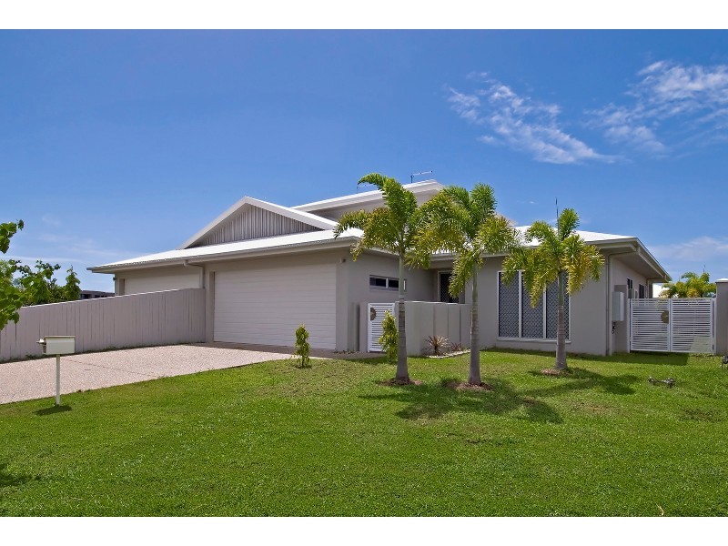 2/112 Harbour Drive, Trinity Park QLD 4879