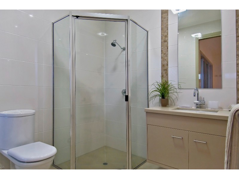 2/112 Harbour Drive, Trinity Park QLD 4879