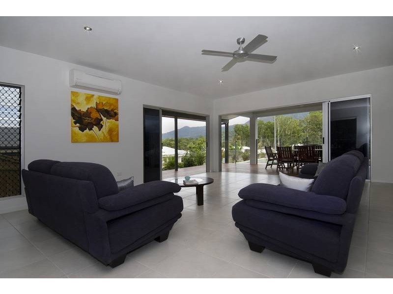31 Propeller Court, Trinity Beach QLD 4879