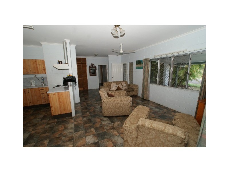 5 Kimberley Street, Trinity Park QLD 4879
