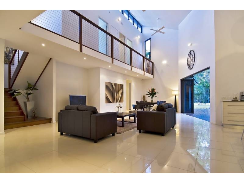 29 Aurelia Street, Palm Cove QLD 4879