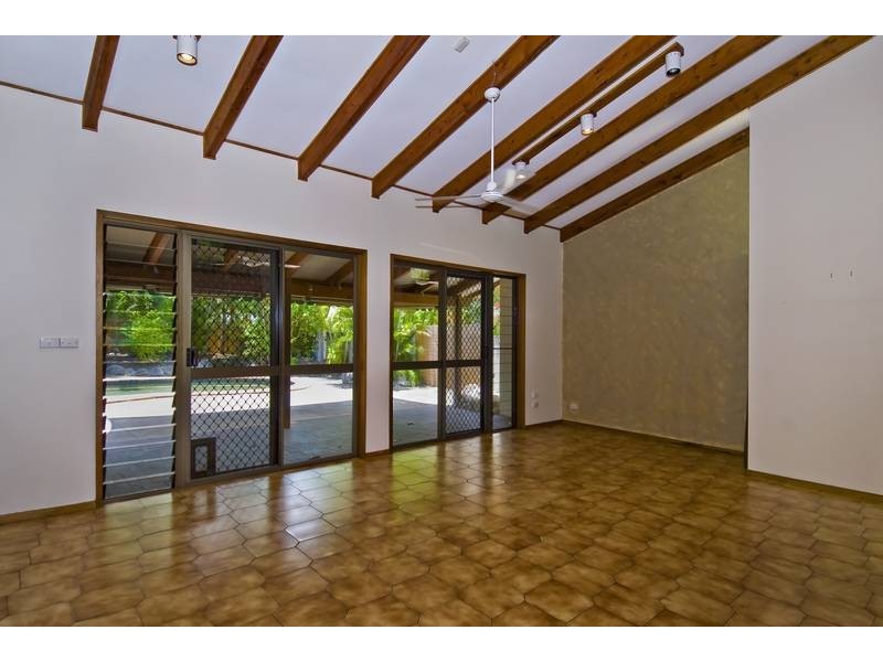 5 Upolu Esplanade, Clifton Beach QLD 4879