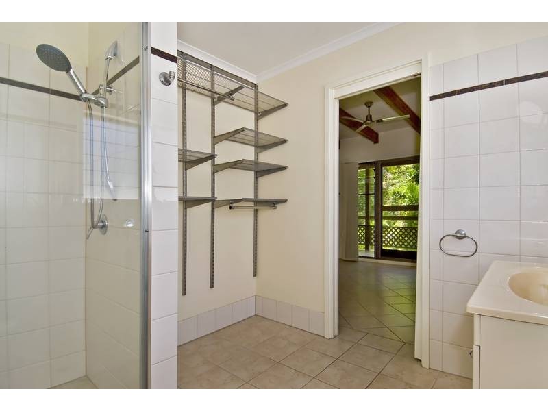5 Upolu Esplanade, Clifton Beach QLD 4879