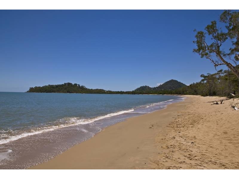 5 Upolu Esplanade, Clifton Beach QLD 4879