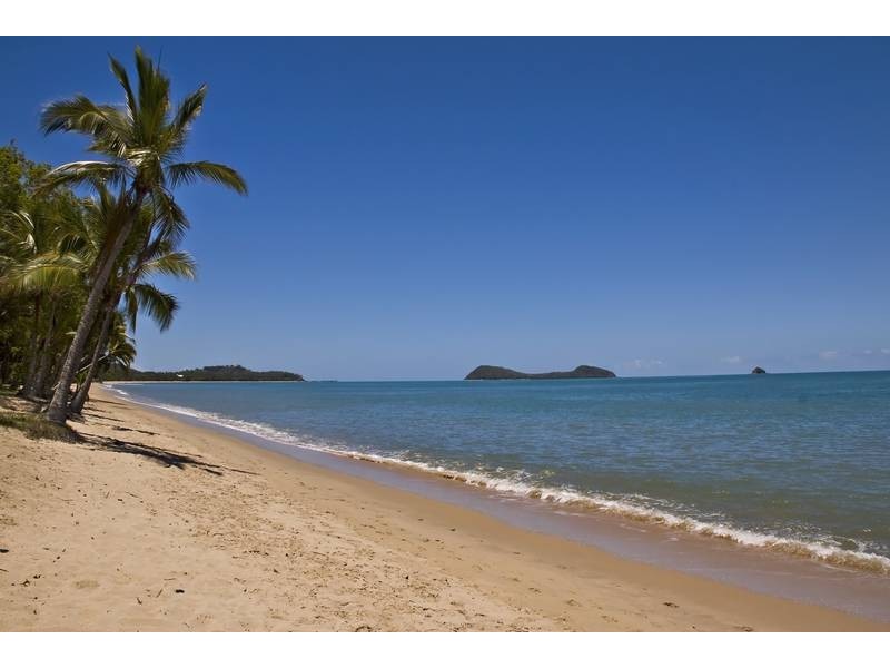 5 Upolu Esplanade, Clifton Beach QLD 4879