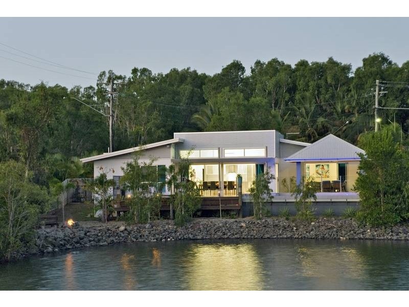 43 Riverside Parade, Trinity Park QLD 4879
