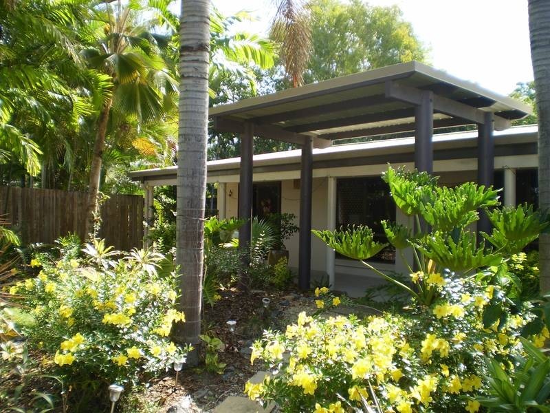 3 Flynn Close, Clifton Beach QLD 4879