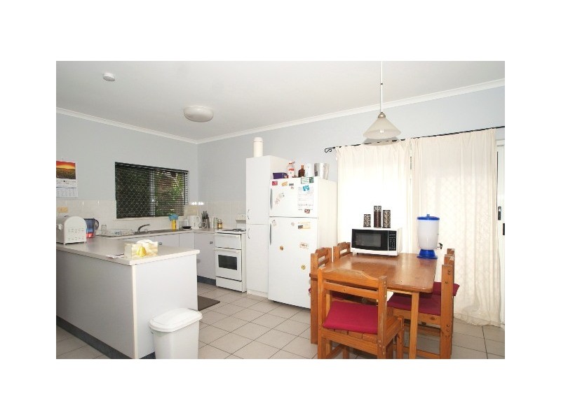 6 Lamb Street, Smithfield QLD 4878