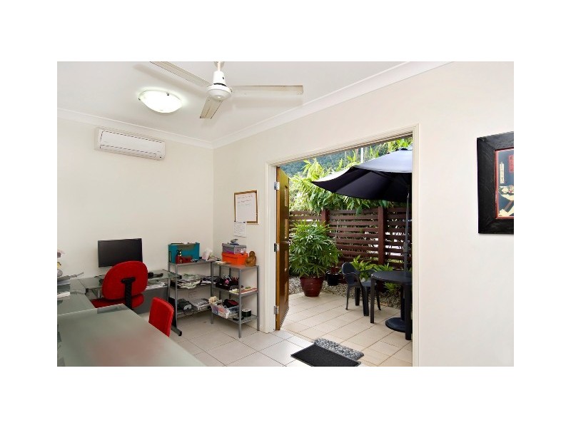 34 Seclusion Drive, Palm Cove QLD 4879