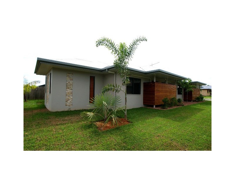 1 Valla Close, Kewarra Beach QLD 4879