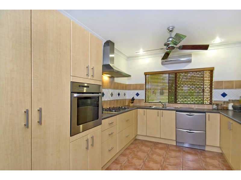 21 Bramble Street, Clifton Beach QLD 4879
