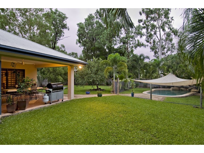 21 Bramble Street, Clifton Beach QLD 4879