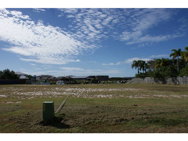 84 Harbour Drive, Trinity Park QLD 4879