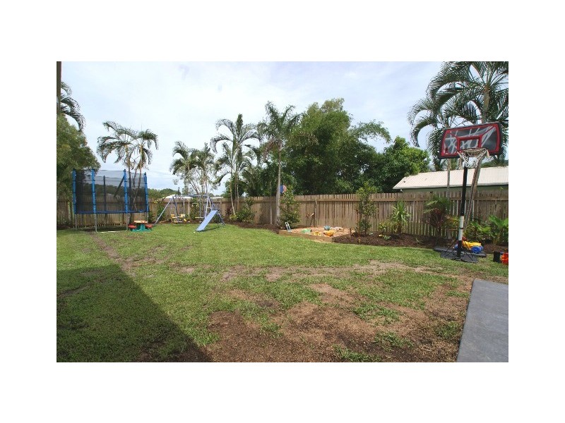 14 Cyprea Close, Trinity Beach QLD 4879