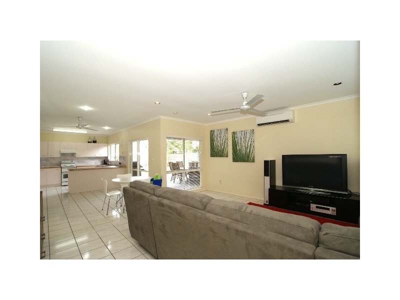 14 Cyprea Close, Trinity Beach QLD 4879