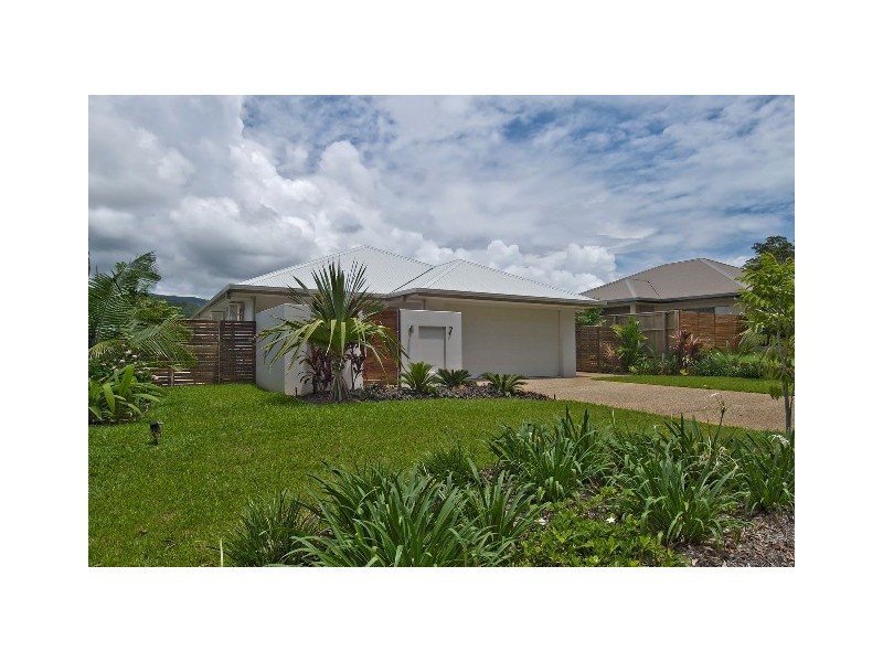 7 Propeller Court, Trinity Beach QLD 4879