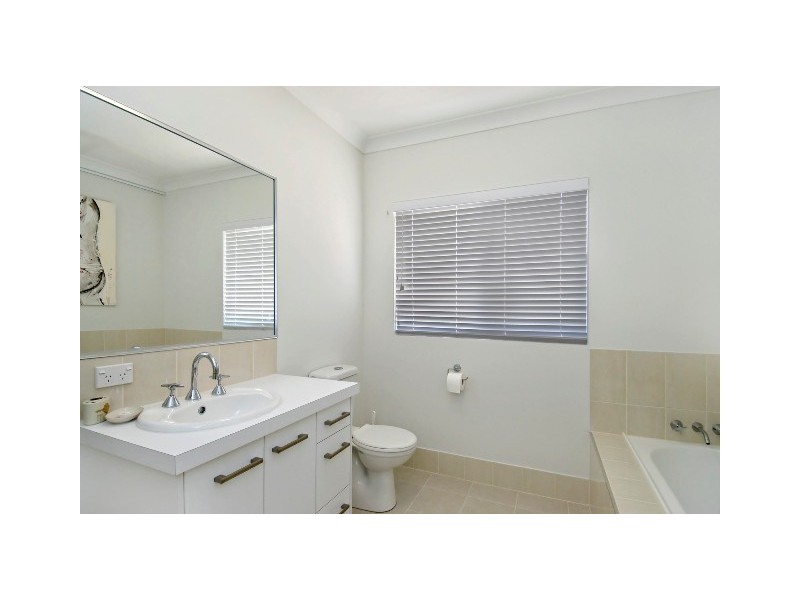 7 Propeller Court, Trinity Beach QLD 4879