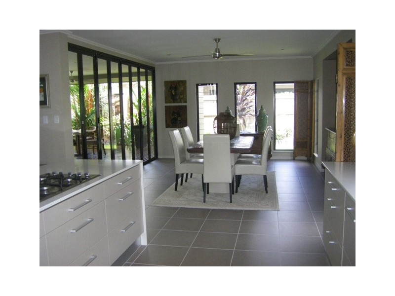 4 Pambula Close, Kewarra Beach QLD 4879