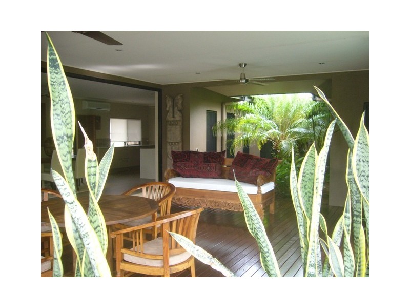 4 Pambula Close, Kewarra Beach QLD 4879