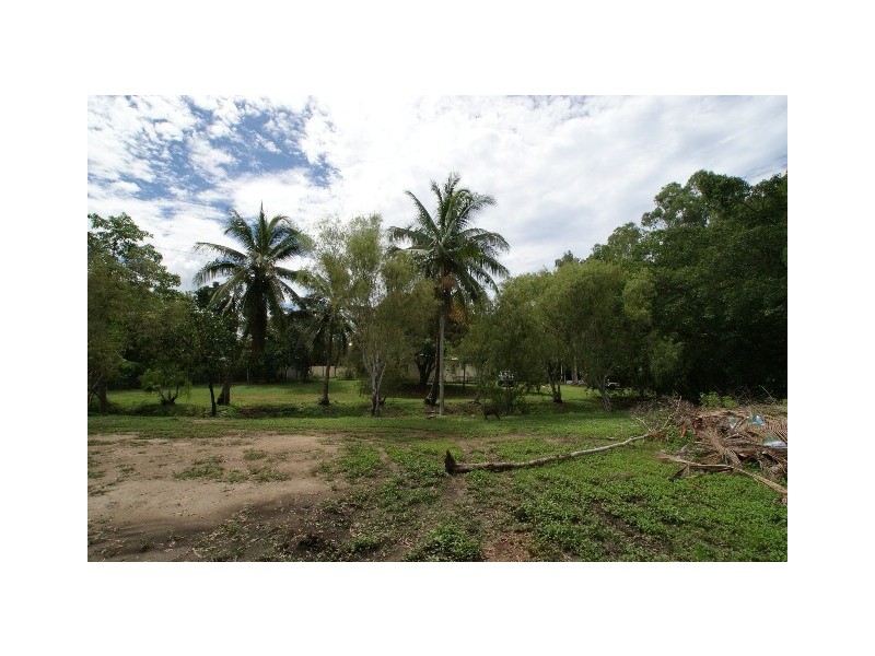 175 Trinity Beach Rd, Trinity Beach QLD 4879