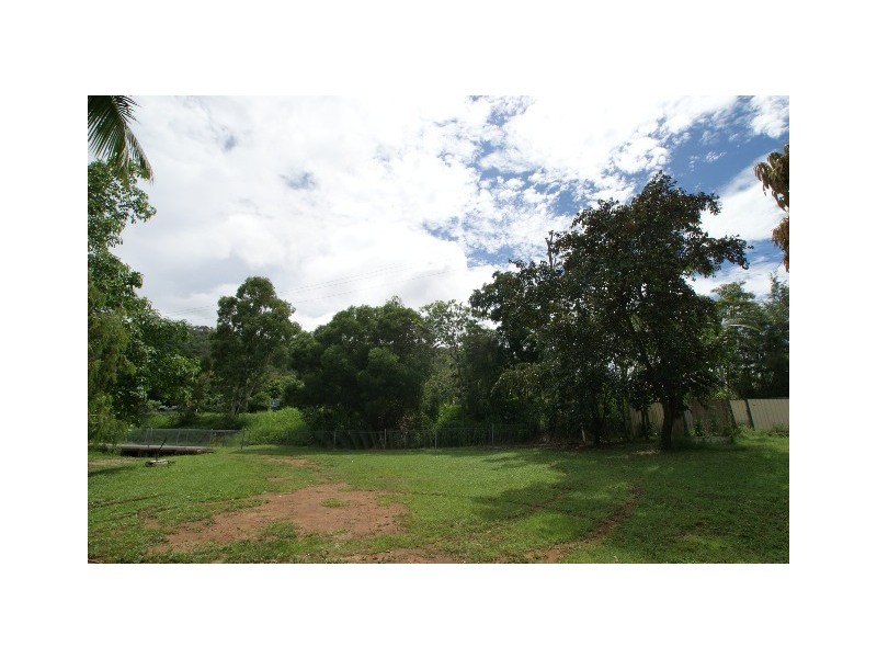 175 Trinity Beach Rd, Trinity Beach QLD 4879