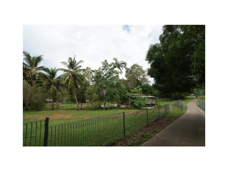 175 Trinity Beach Rd, Trinity Beach QLD 4879