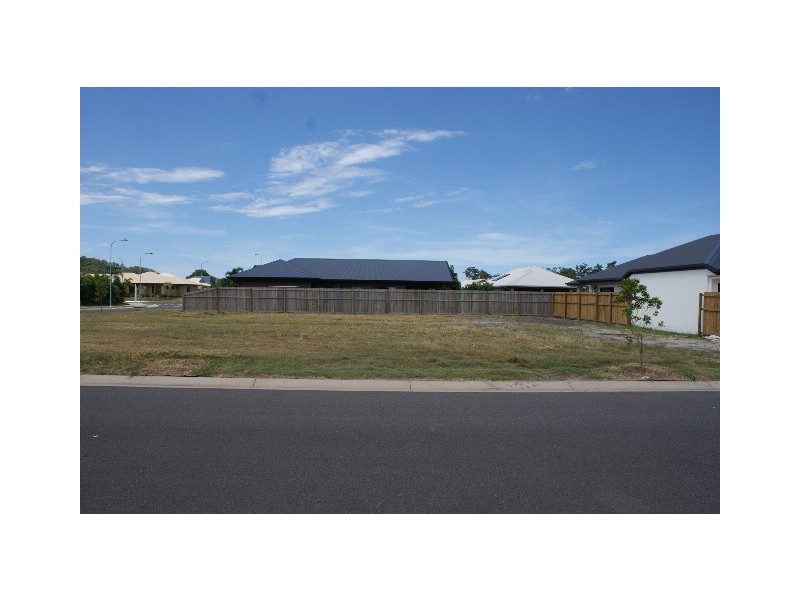 110 Moojeeba Way, Trinity Park QLD 4879