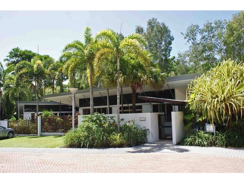 23/6 Cedar Road, Palm Cove QLD 4879