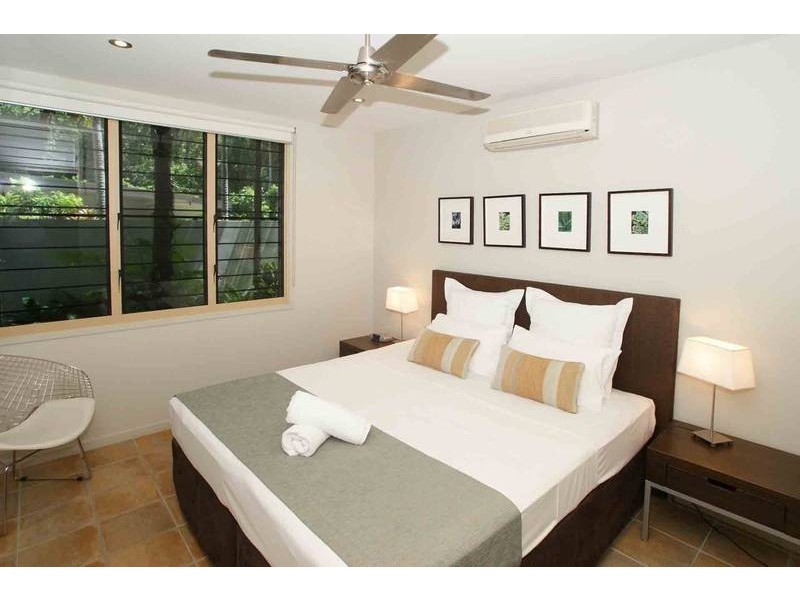 23/6 Cedar Road, Palm Cove QLD 4879