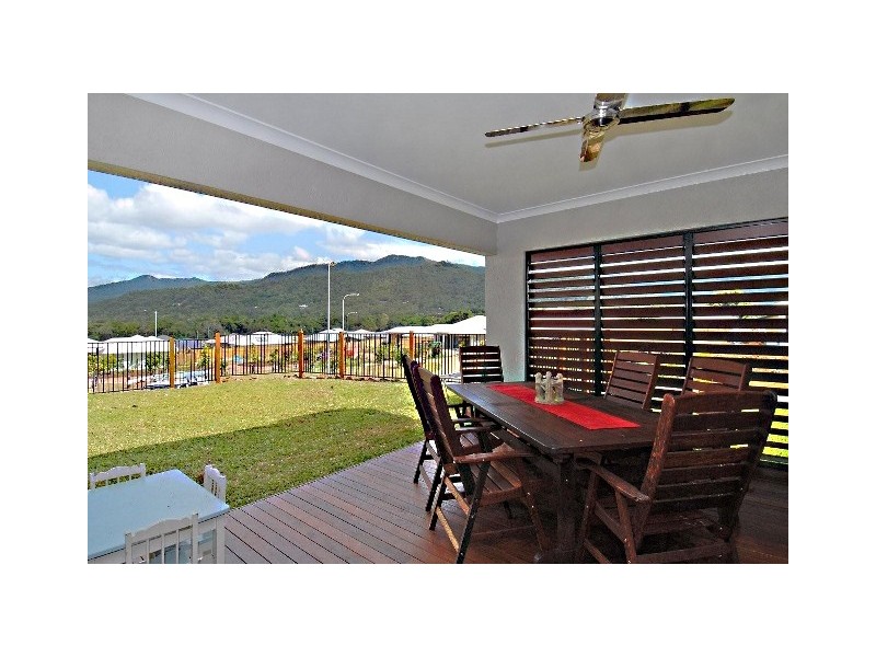12 Catamaran Circuit, Trinity Beach QLD 4879