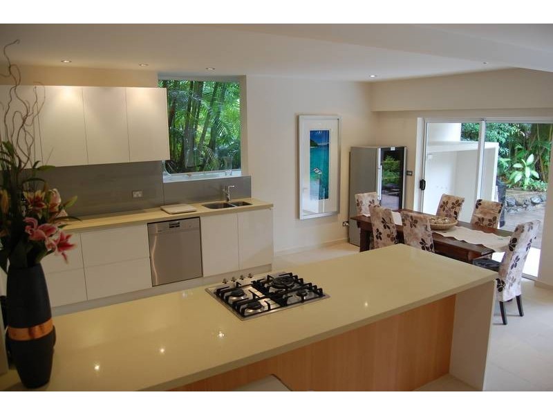 37 Moore Street, Trinity Beach QLD 4879