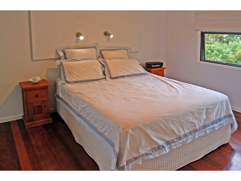 37 Moore Street, Trinity Beach QLD 4879