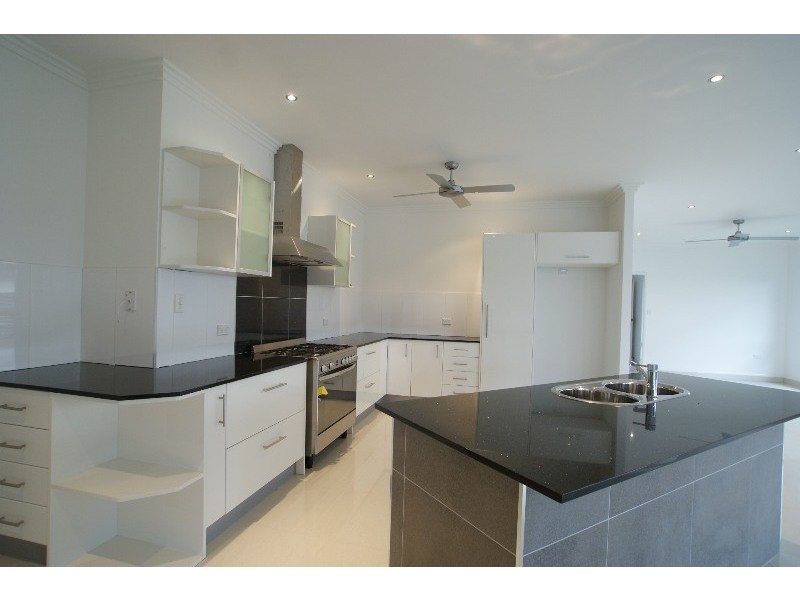 24 Iridescent Drive, Trinity Park QLD 4879