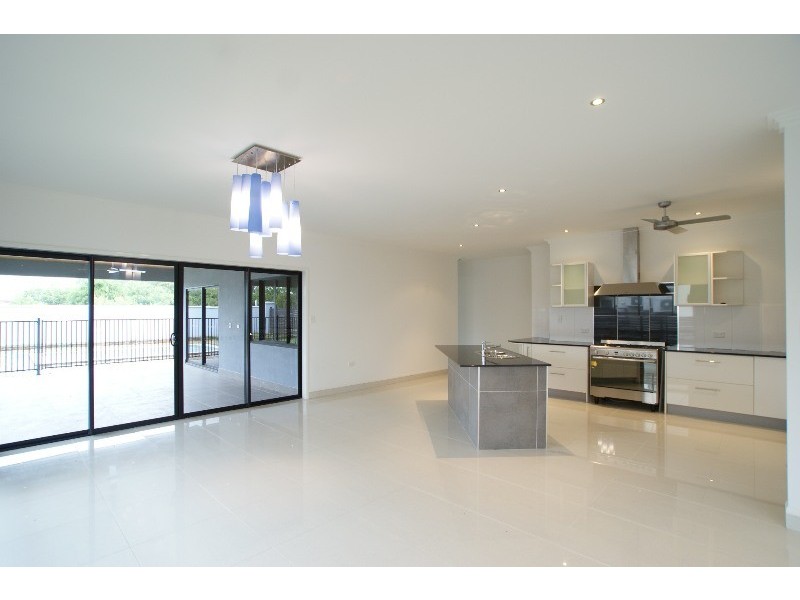 24 Iridescent Drive, Trinity Park QLD 4879