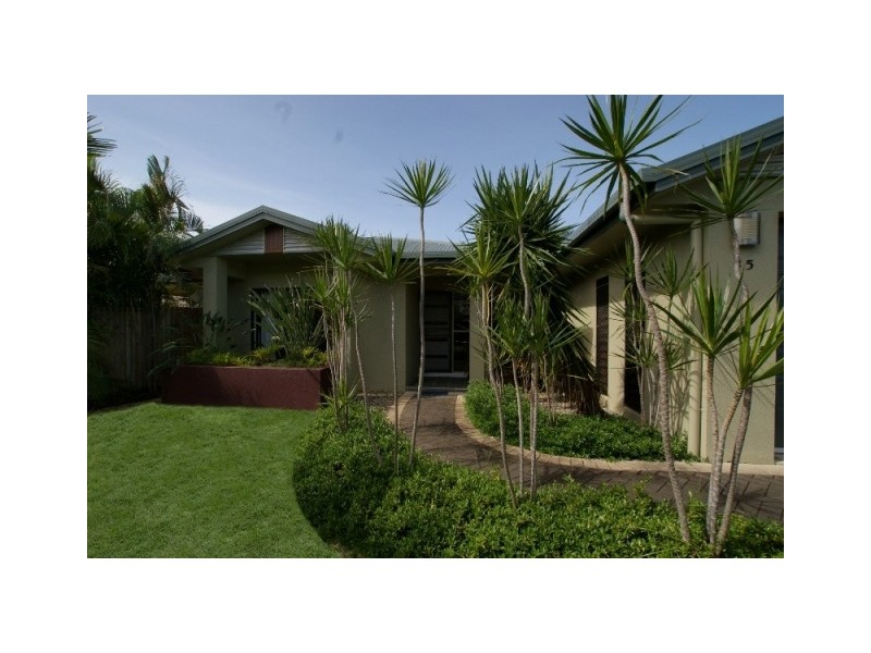 25 Cooya Street, Kewarra Beach QLD 4879