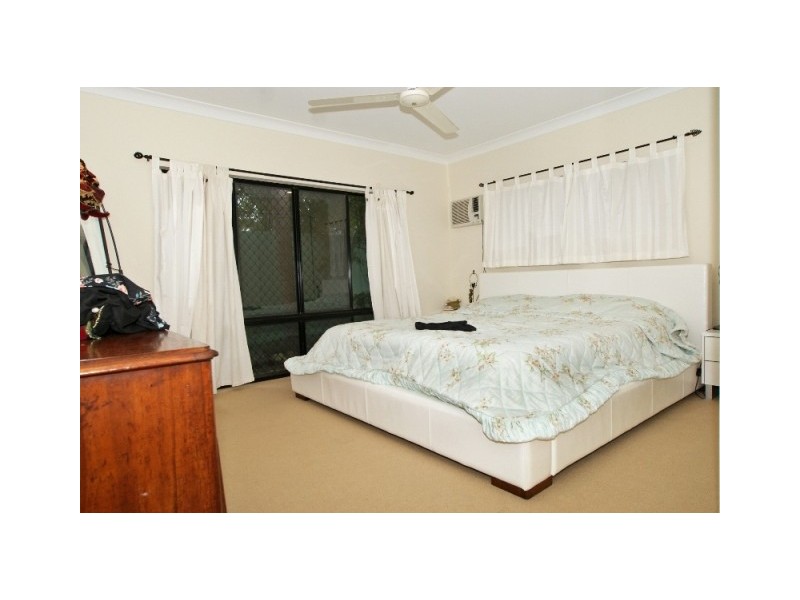 25 Cooya Street, Kewarra Beach QLD 4879