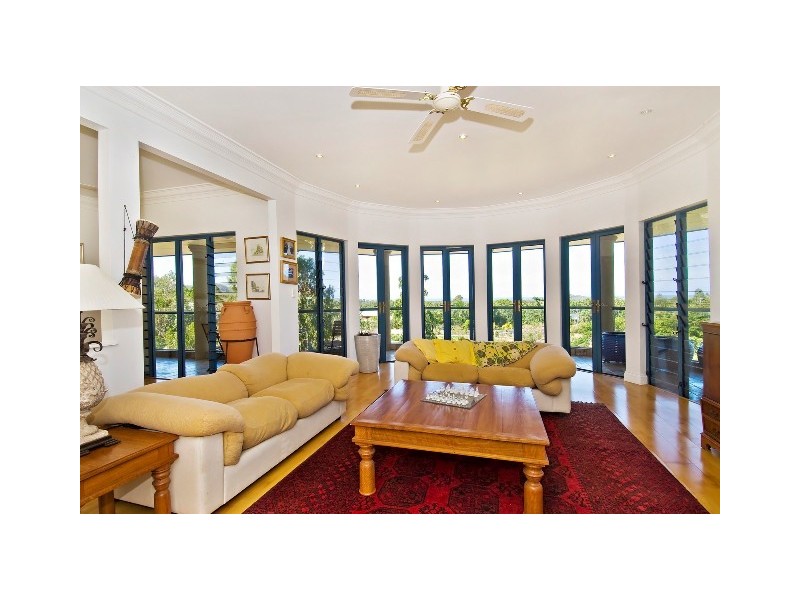 15 James Cook Drive, Kewarra Beach QLD 4879