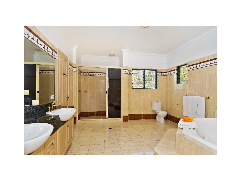15 James Cook Drive, Kewarra Beach QLD 4879