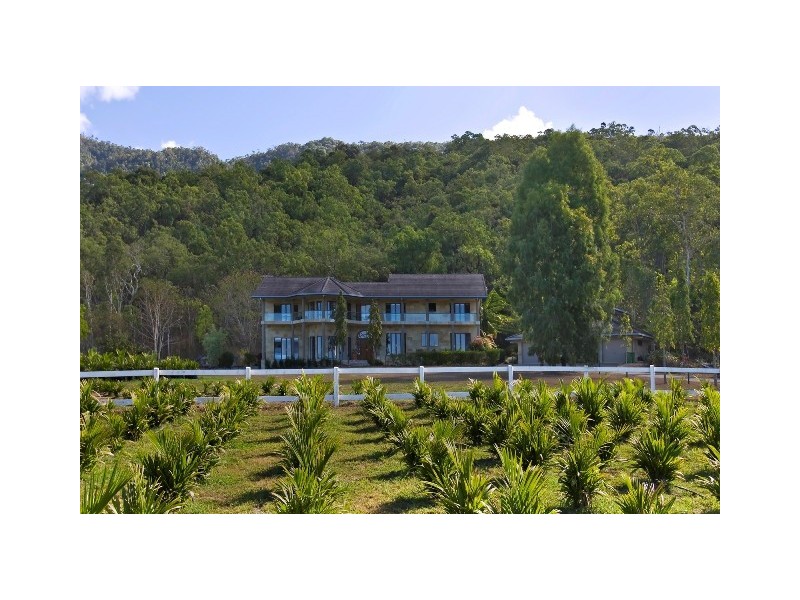 15 James Cook Drive, Kewarra Beach QLD 4879