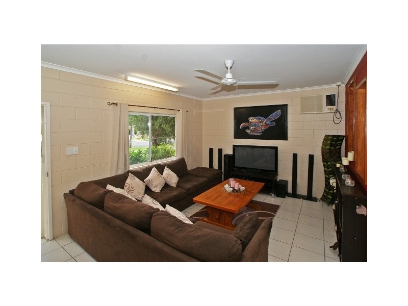 6 Centaur Street, Trinity Park QLD 4879